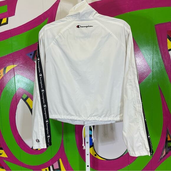 Champion, Cropped Windbreaker Jacket. Size Medium, Zipper Sleeves. White! - Picture 4 of 5